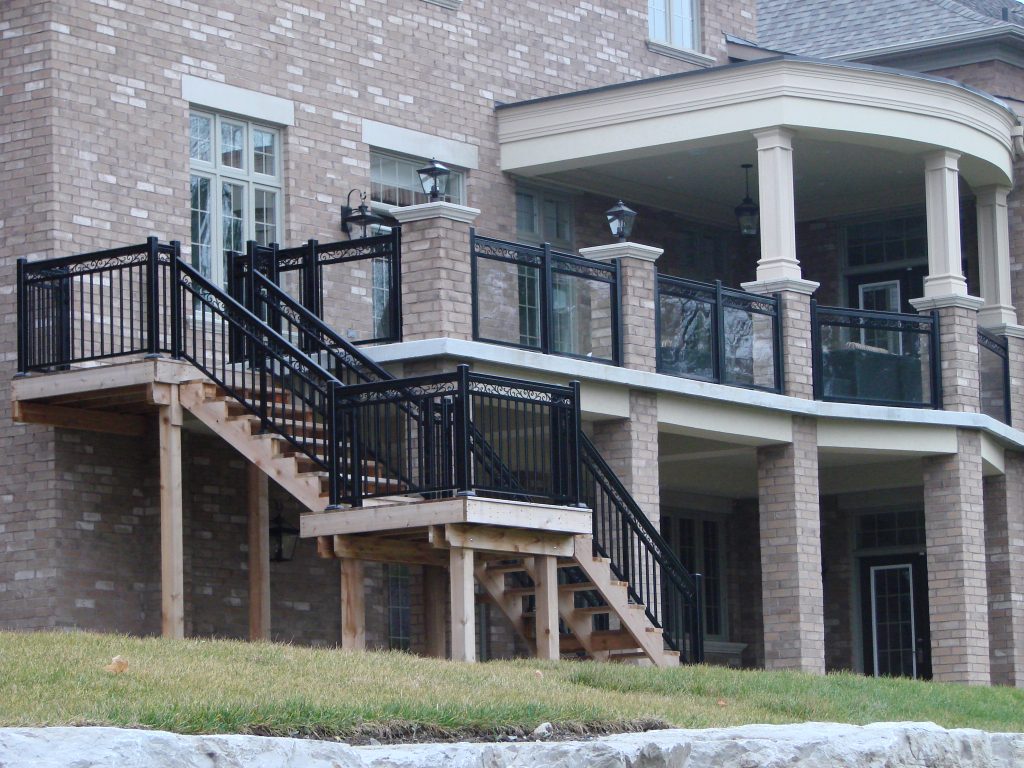 aluminumdeckrailingsglassinserts GTA RAILINGS